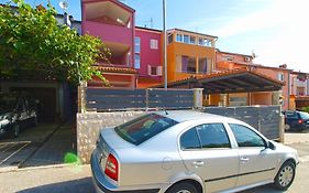 Apartments Oriana 898
